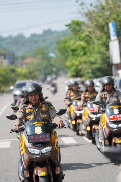 Kasatpol-PP Kampar Arizon Langsung Pimpin Patroli Rutin Siang Hari
