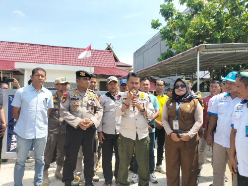 Kasatpol-PP Kampar Arizon Temui Langsung Demonstran FSPPP-SPSI di Kantor Disperinaker Kampar
