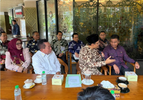 Sekolah Rakyat Jadi Fokus Usulan Pemkab Kampar ke Mensos Gus Ipul