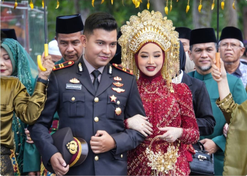 Khidmat dan Meriah, Resepsi Pernikahan Putra Bupati Kampar Berlangsung di Bangkinang