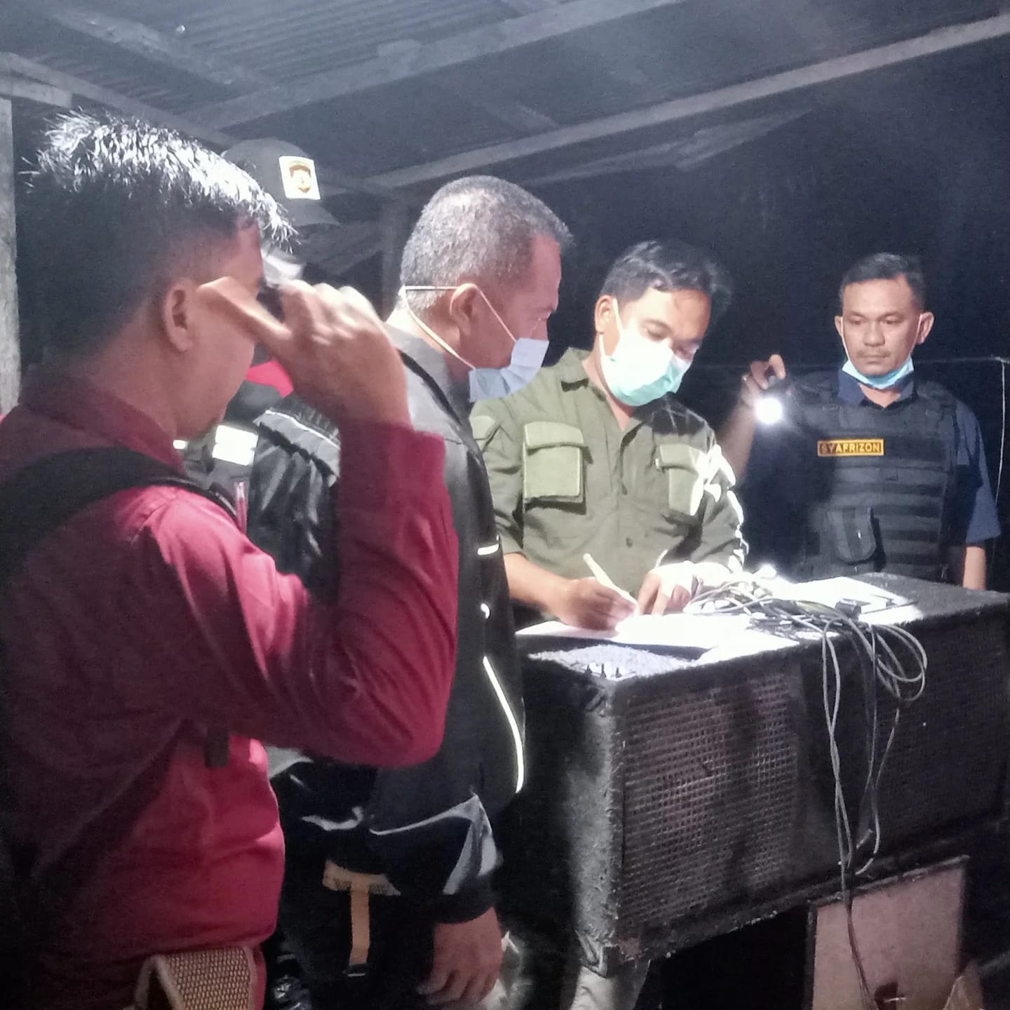 Tertibkan Warung Remang-remang, Satpol-PP Kampar Sita Puluhan Miras