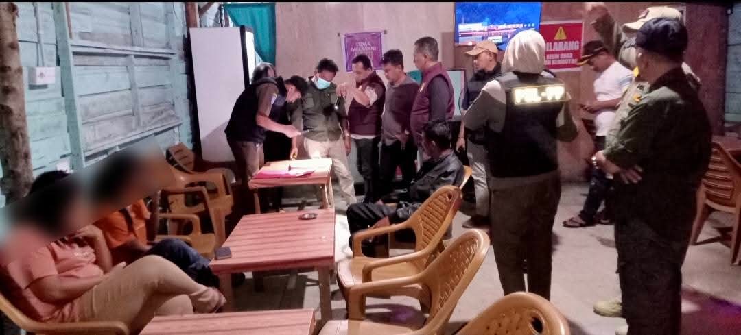 Ratusan Miras dan Pelayan Wanita Berhasil Diamankan Satpol-PP Kampar di Pandau Jaya
