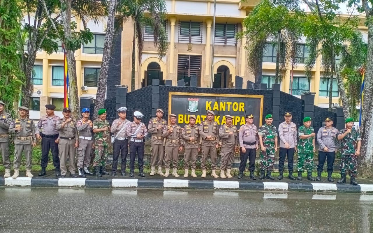 Kendalikan Situasi Menjelang Pelantikan Bupati dan Wakil Bupati Kampar, Satpol-PP Kampar Ikuti Apel Bersama