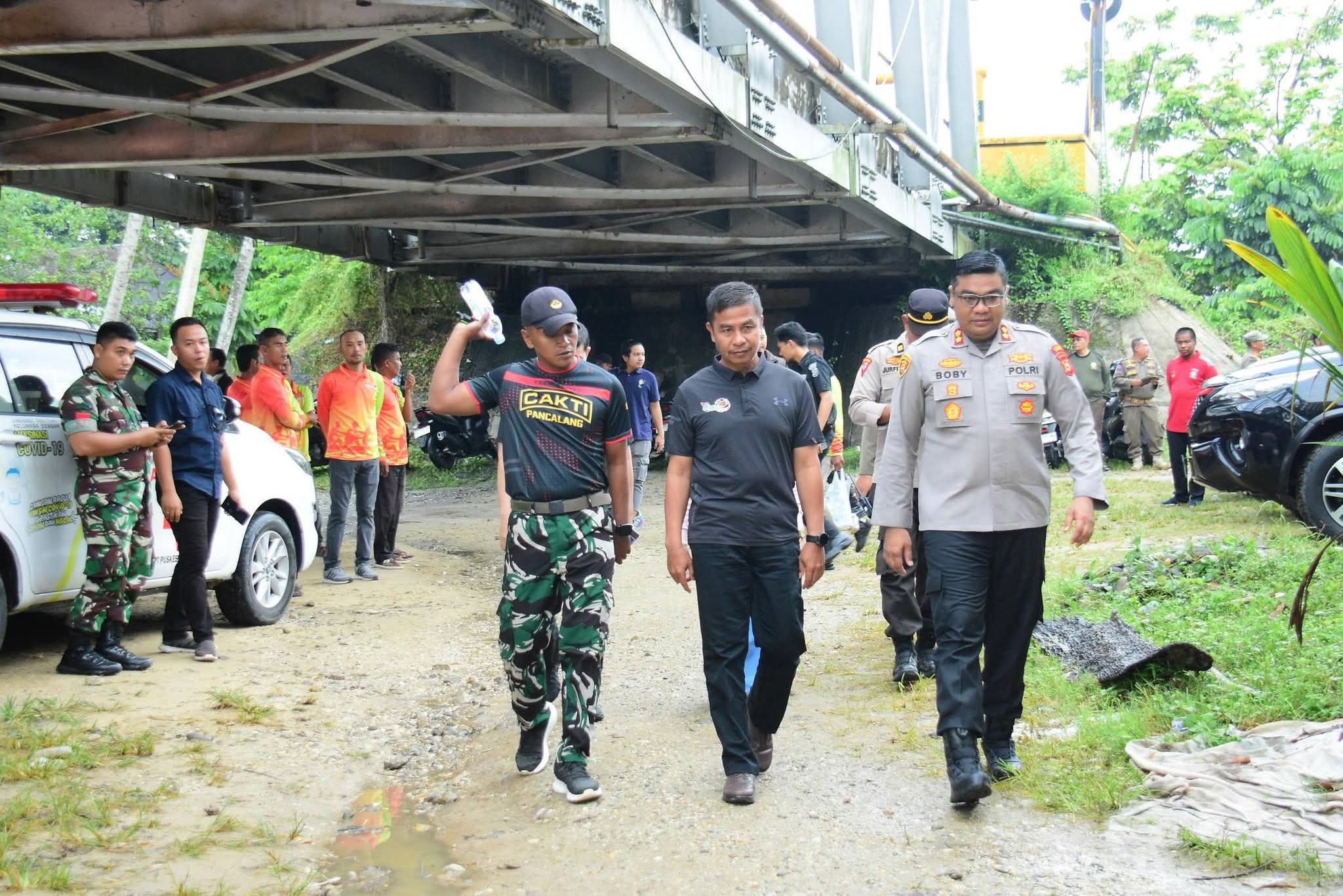 Bupati Kampar Lepas Pacu Sampan, Kemeriahan HUT ke-76 Kian Terasa